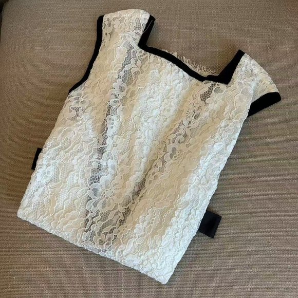 Helsa Revolve The Lace Mini Dress Small Cocktail Black White Spring Party Lace - Picture 7 of 13